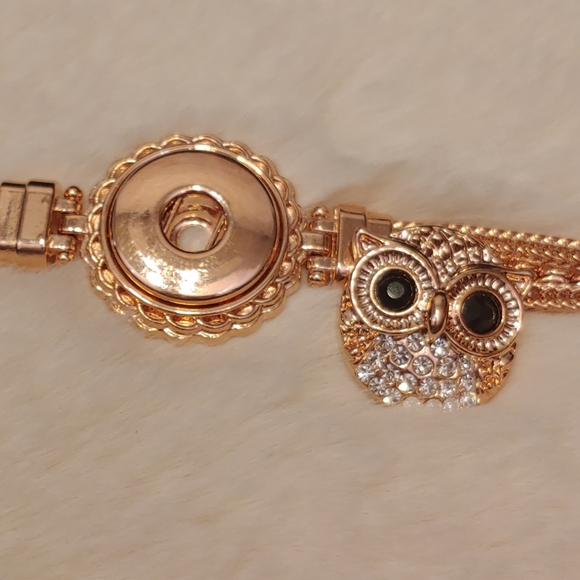 NWOT Rose Gold tone Owl Bracelet 18mm snap 7-10.5" - Picture 2 of 7